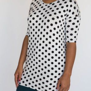 Agnes & Dora Medium Hi-Lo Tunic Super Sweet Spots on White NWT Original Dust Bag